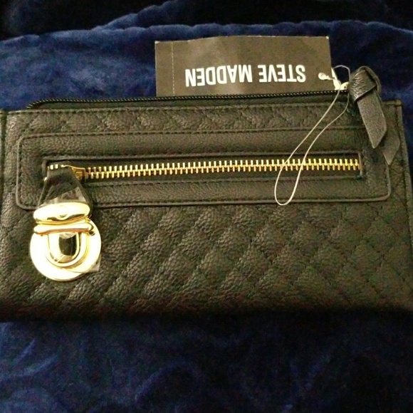 Steve Madden Handbags - Steve Madden wallet